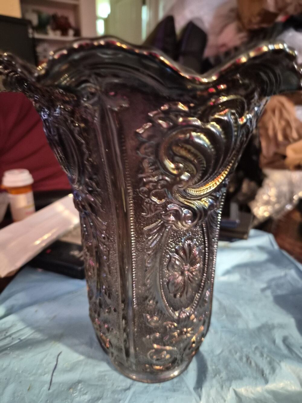 Vintage Imperial Glass Smoke Scroll And Flower Panels Vase And Iridescence...